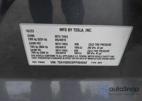 2023 Tesla Model Y z USA, uszkodzony, nr VIN 7SAYGDEE8PF904042